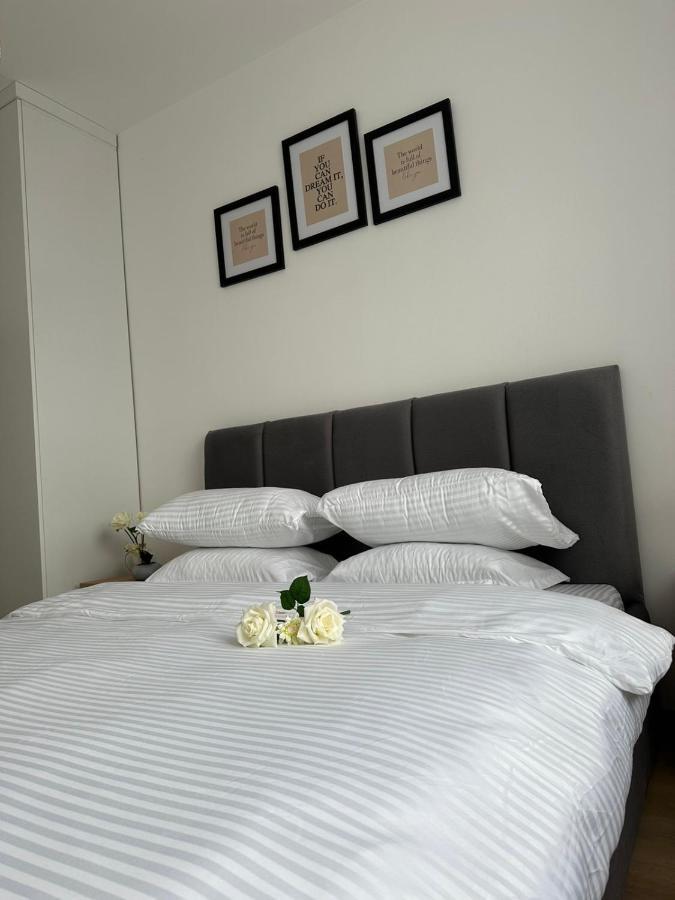 Ariacityview Pristina Exterior foto
